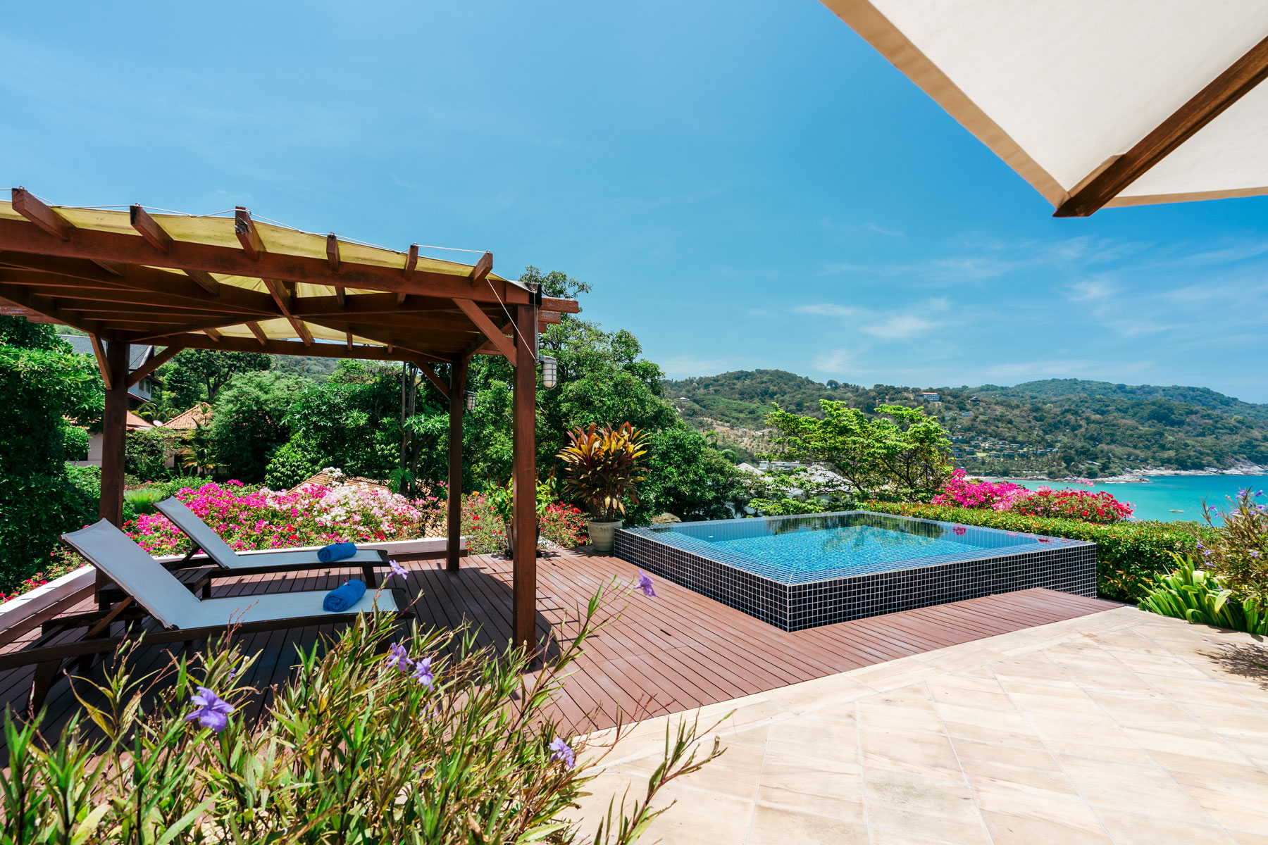 Dreamy luxury two-bedroom penthouse apartment with special forest ...